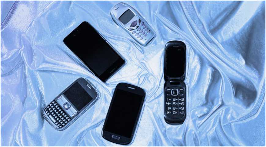 Why Keeping Your Old Phone in a Drawer Is Costing You Money
